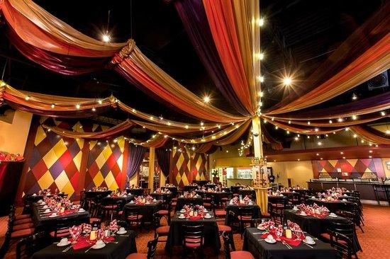 Famous People Players Dinner Theatre